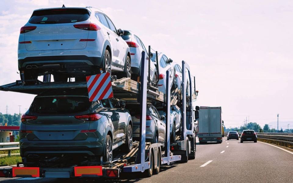 Новые правила утилизационного сбора сохранят доступность массовых автомобилей и поддержат рост отечественного автопрома