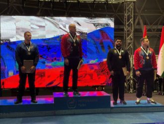 Новокузнецкий борец Виталий Щур одержал победу на международном турнире в Кызыле