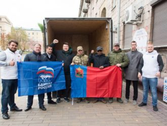 Кузбасс поддерживает фронт: активисты передали технику и стройматериалы