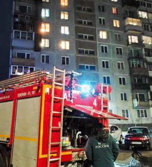 В Новокузнецке случился страшный пожар в девятиэтажке: спасли 13 человек