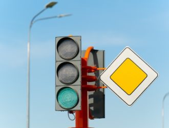 Светофоры не будут работать на двух участках в Кемерове