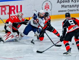 Новокузнецкий «Металлург» в трудной борьбе одержал победу над «Олимпией»