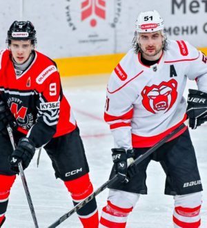 Новокузнецкий «Металлург» продолжает победную серию, уверенно обыграв «Молот»