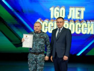 Илья Середюк поздравил сотрудников службы судебных приставов Кузбасса с 160-летием основания ведомства