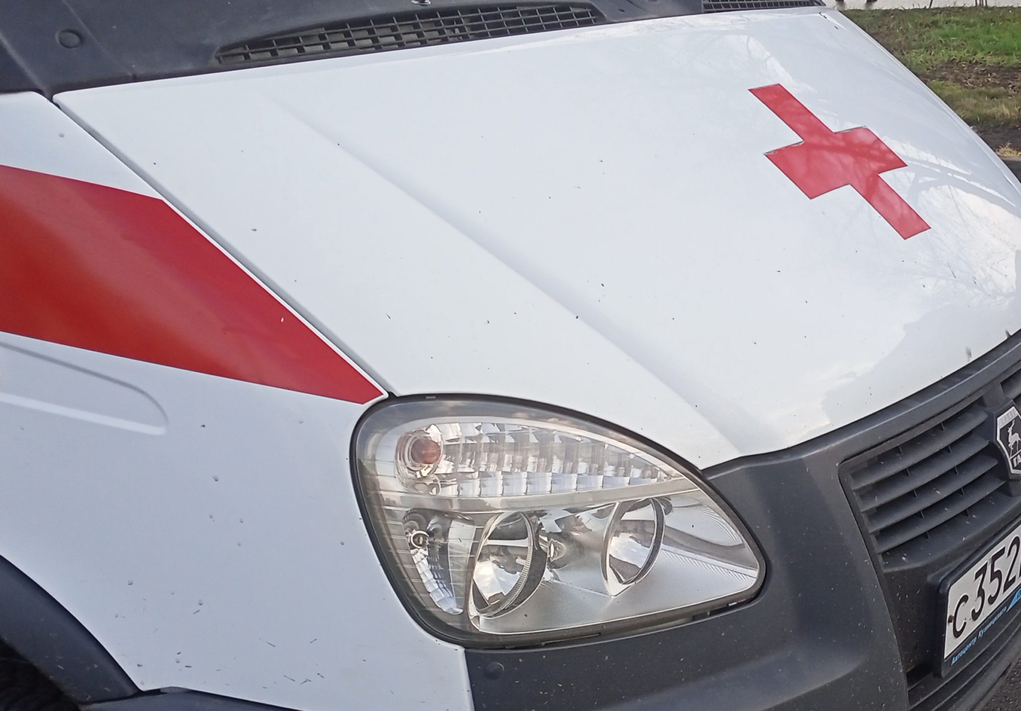 Ударила фельдшера скорой по лицу: в Новокузнецке будут судить девушку за хулиганство