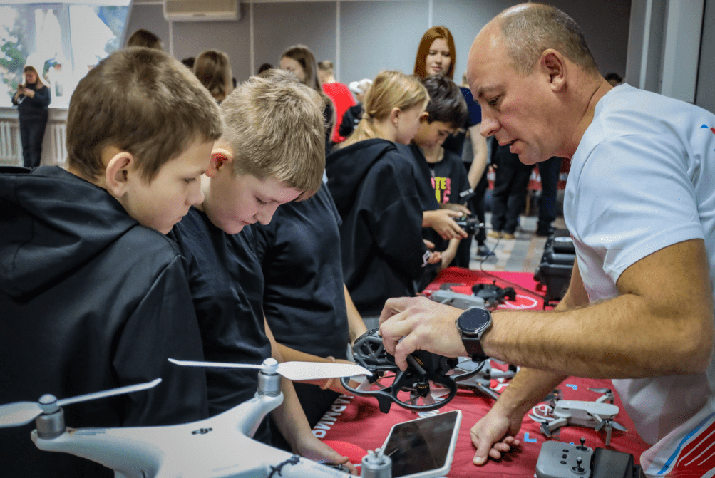 В Кузбассе стартовала профильная смена для юных техников