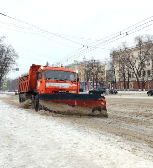 Мэр Кемерова поручил усилить работу по уборке снега с дорог