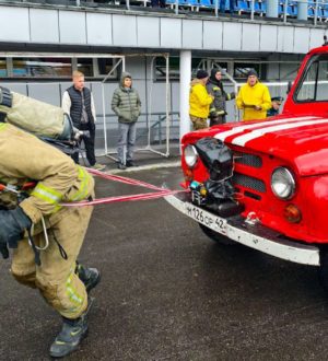Кемеровские горноспасатели стали победителями областного чемпионата по пожарно-спасательному многоборью