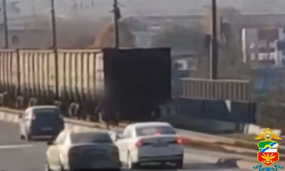 В Кузбассе поймали школьников, которые устраивали опасные игры на железной дороге