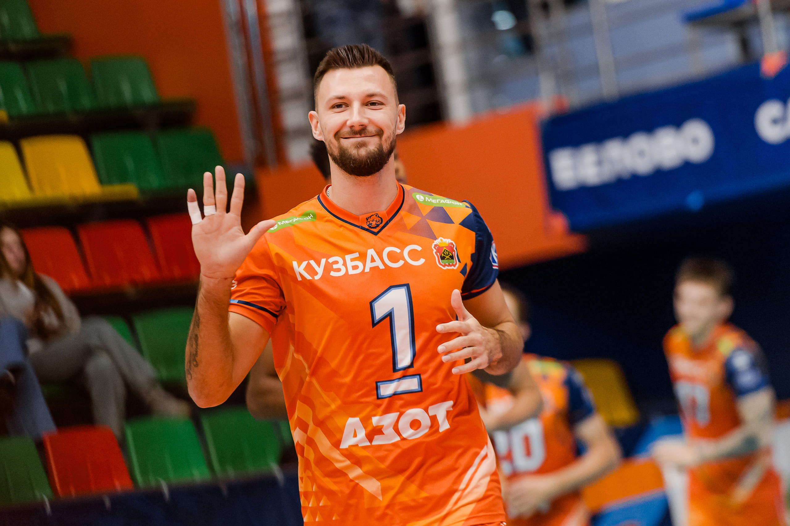 Волейбольный «Кузбасс» в субботу примет гостей из Сургута