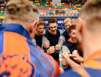 Волейбольный «Кузбасс» встретится на домашней площадке с «Новой»