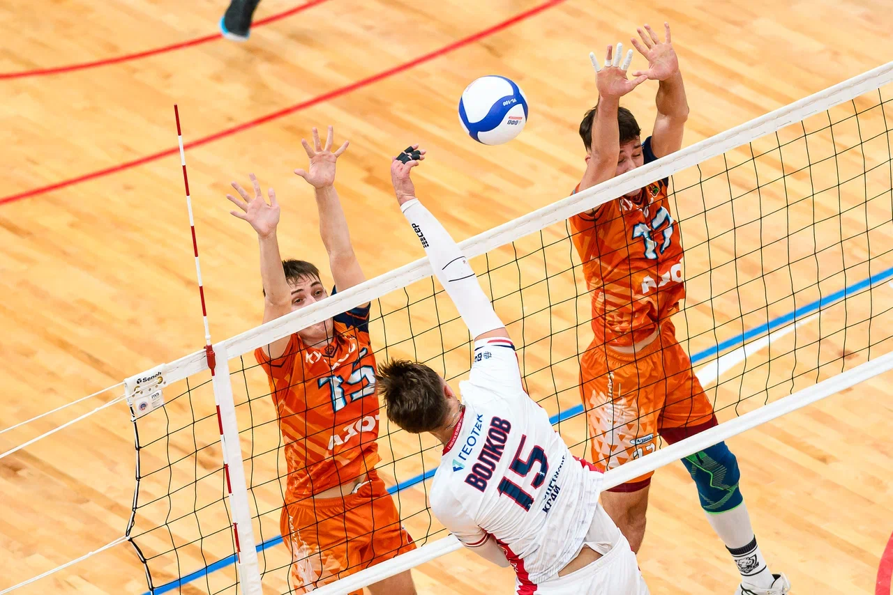 Молодежный состав «Кузбасса» дома на тай-брейке уступил гостям из Красноярска