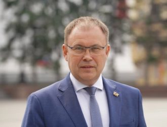 Илья Середюк поздравил кузбассовцев  с Днем народного единства