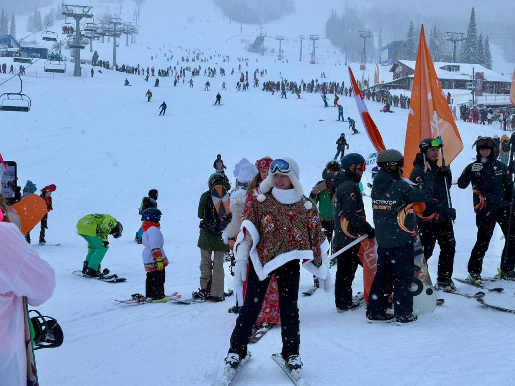 «Настоящая русская зима здесь!»: «Шерегешфест» 2025 открыл юбилейный 45-й горнолыжный сезон