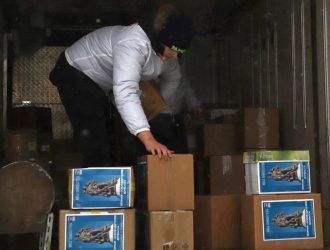 Более 20 тонн полезного груза отправят сегодня из Кузбасса в зону СВО