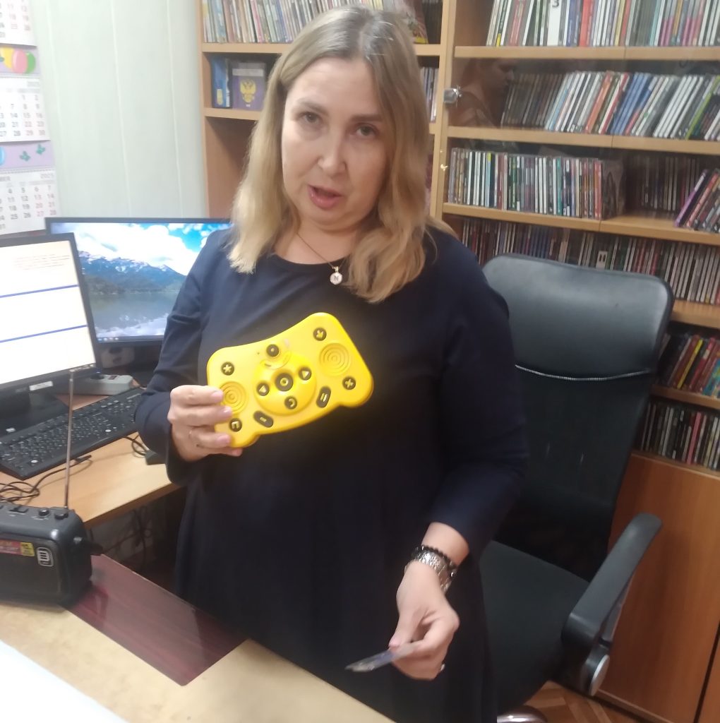 Книги с меховой «опушкой»: уникальные издания для незрячих выпускают в Кемерове