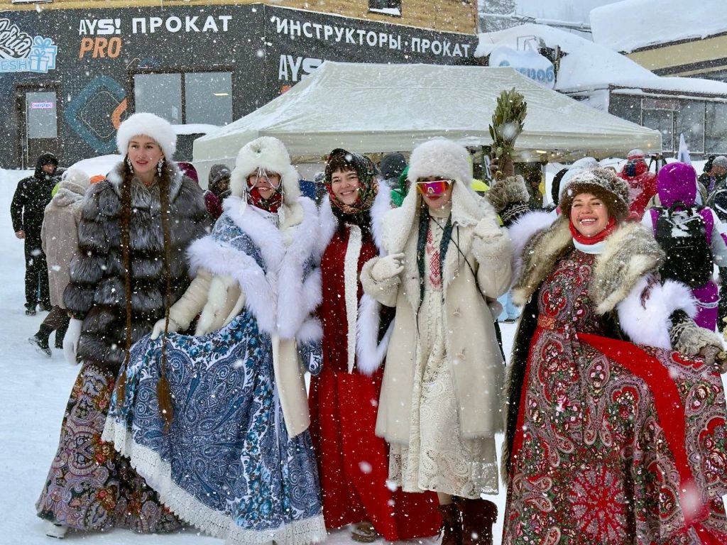 «Настоящая русская зима здесь!»: «Шерегешфест» 2025 открыл юбилейный 45-й горнолыжный сезон