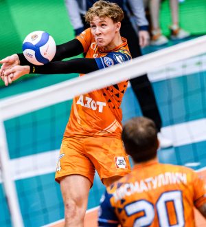 «Очень плохо сыграли в атаке»: волейбольный «Кузбасс» потерпел поражение в Уфе