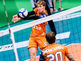 «Очень плохо сыграли в атаке»: волейбольный «Кузбасс» потерпел поражение в Уфе