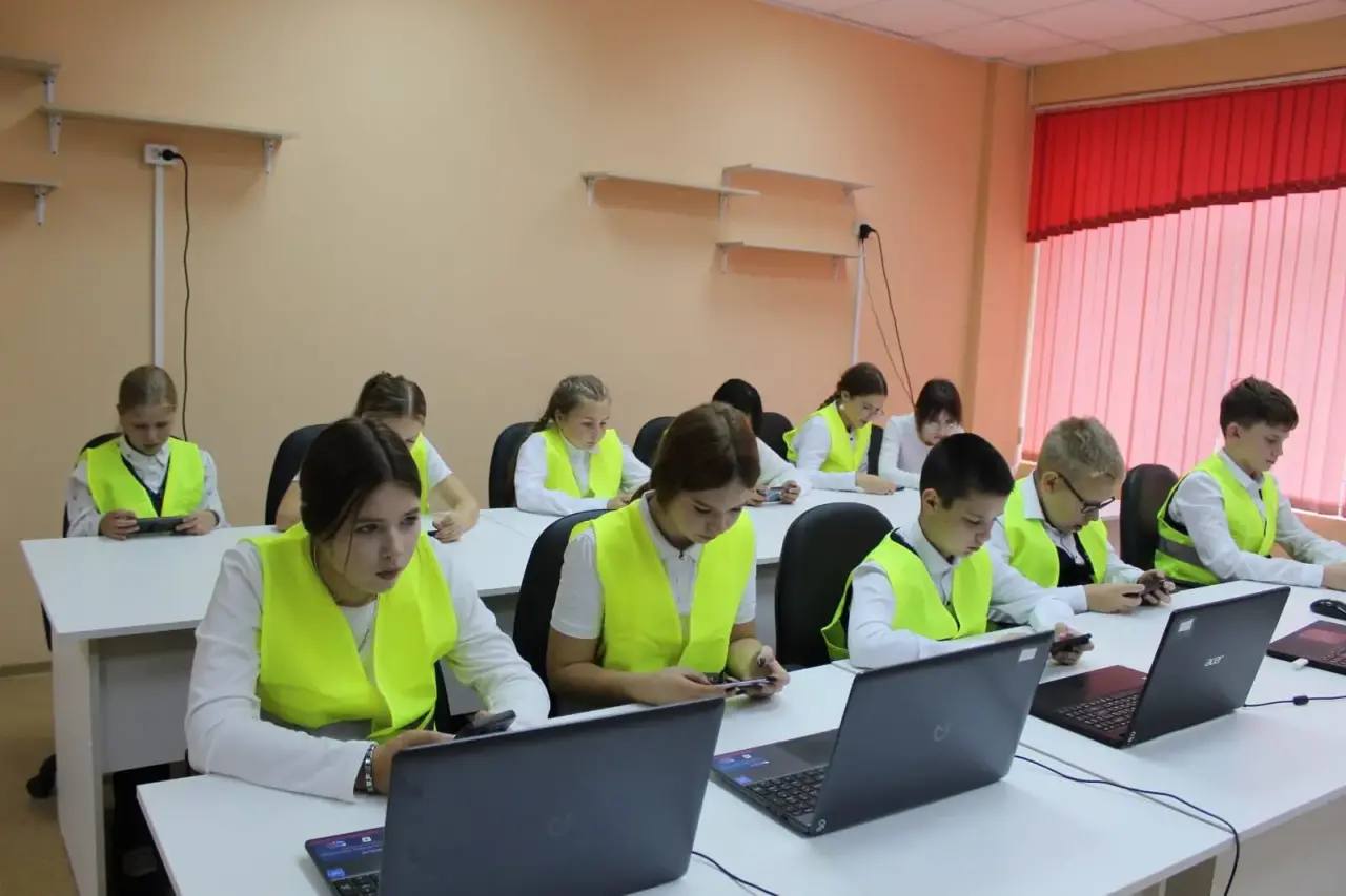 Кузбасс вошел в топ регионов по числу участников Всероссийской онлайн-олимпиады «Безопасные дороги»