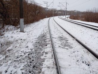 Кузбассовец выжил после столкновения с поездом