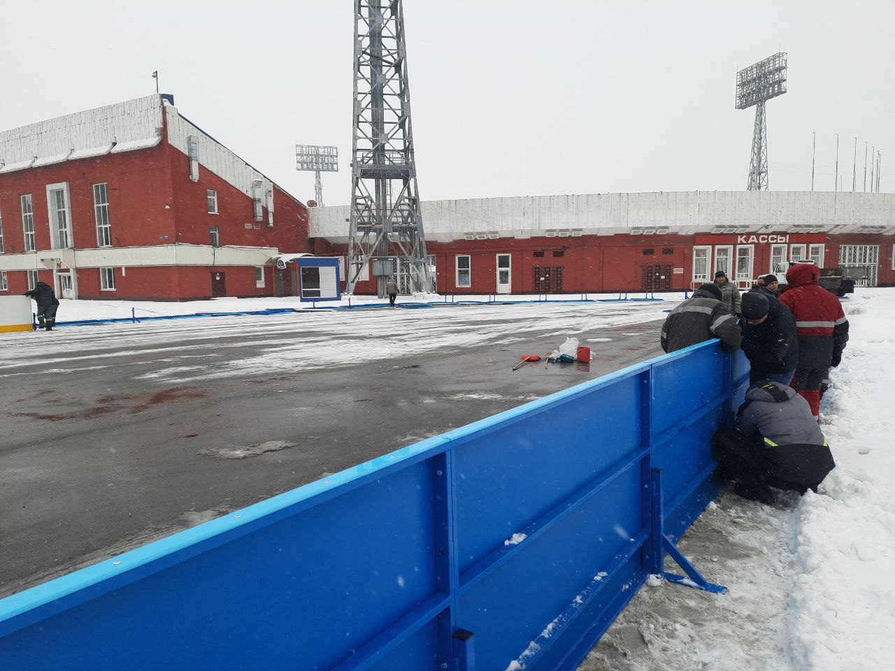 В Кемерове около «Химика» вместо открытого катка появится хоккейная коробка