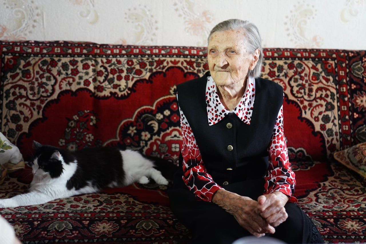 В Кемерове труженице тыла Зое Плотниковой исполнилось 103 года