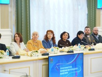 35 преподавателей вузов Кузбасса наградили в честь профессионального праздника