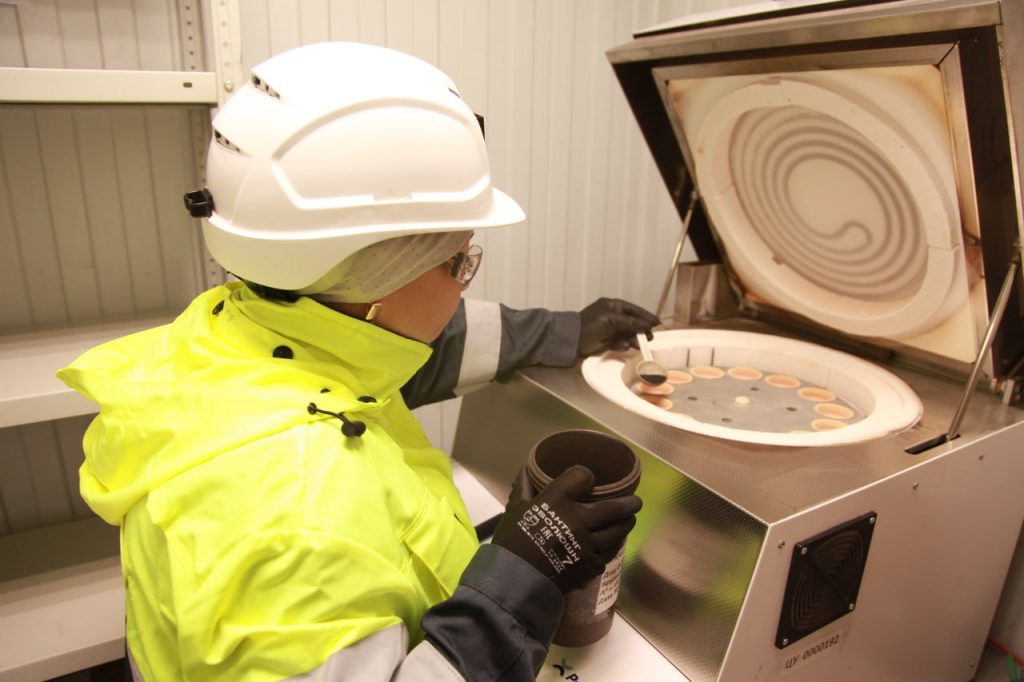 В День качества награждены лучшие работники Центральной углехимической лаборатории АО «СУЭК-Кузбасс»