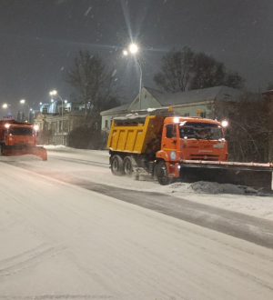 Губернатор Кузбасса поручил главам территорий бросить все силы на уборку снега