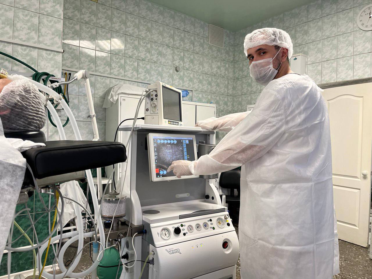 В 2025 году в государственные медицинские организации Кузбасса устроились 1 085 специалистов