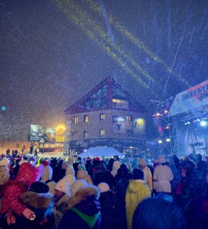 «Настоящая русская зима здесь!»: «Шерегешфест» 2025 открыл юбилейный 45-й горнолыжный сезон