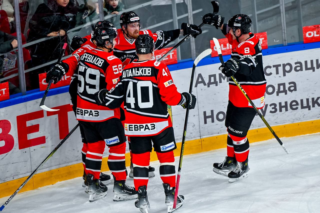 Новокузнецкий «Металлург» одолел «Нефтяник» в серии буллитов