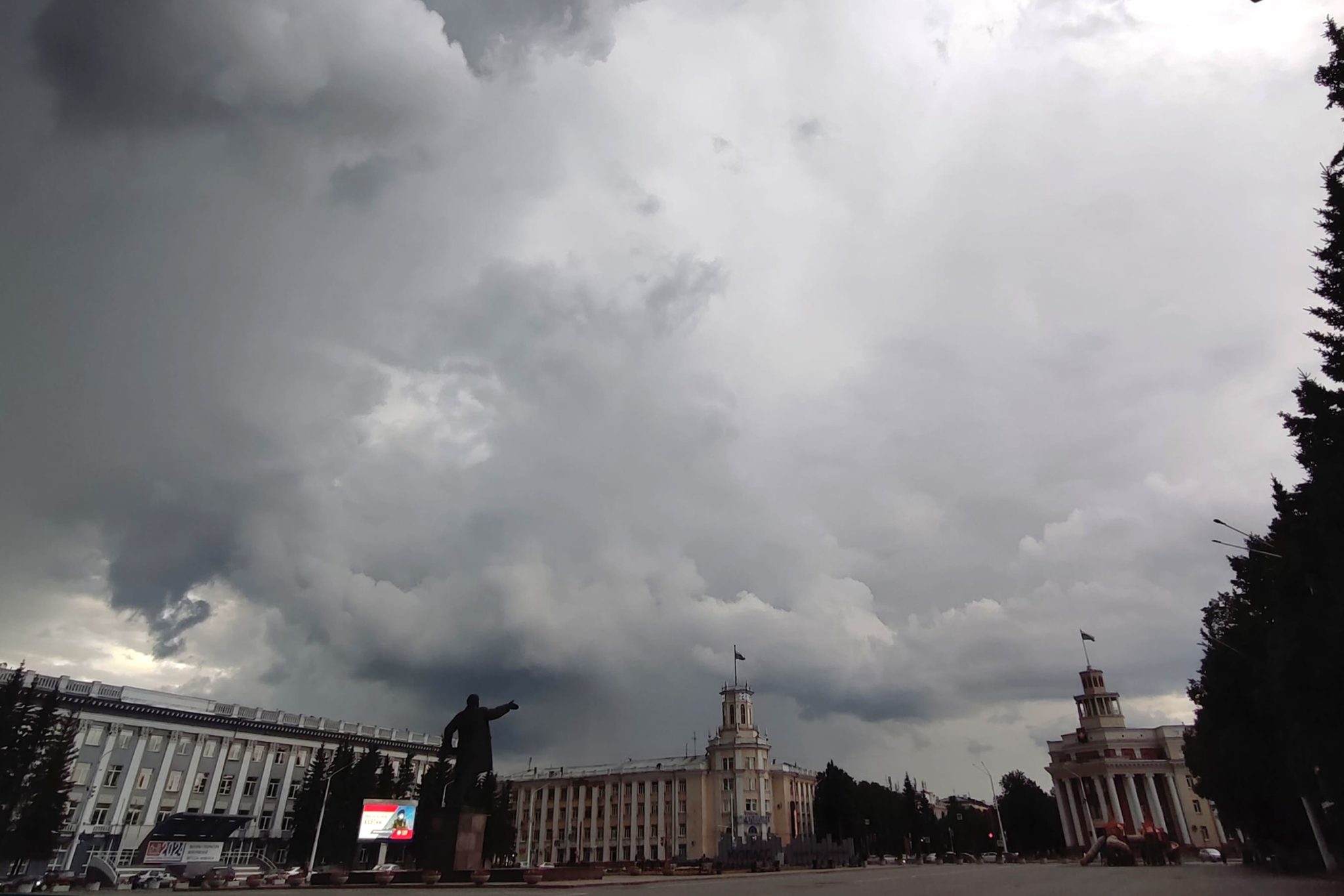 В Кузбассе на выходные объявлен режим повышенной готовности