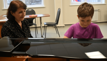 В селе Колмогорово Яшкинского округа капитально отремонтировали Детскую школу искусств