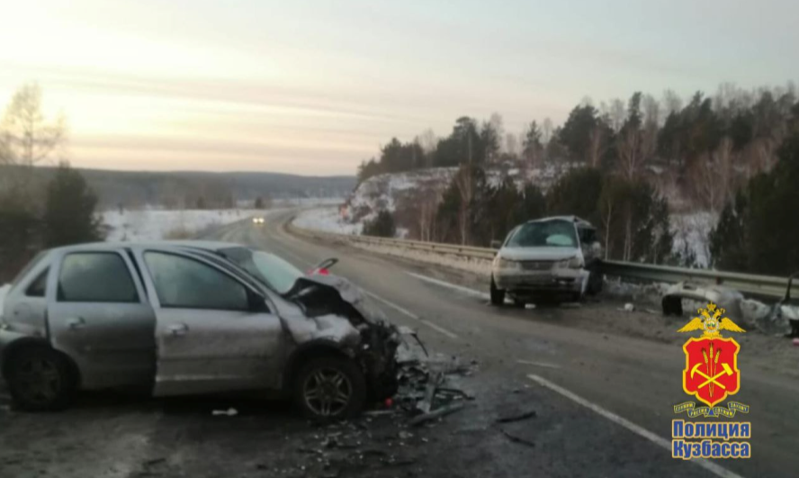 Две женщины погибли, еще четыре получили травмы: в Кемеровском округе произошло страшное ДТП