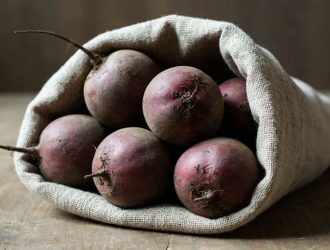 В Кузбассе за неделю огурцы подорожали на 9%, а свекла подешевела