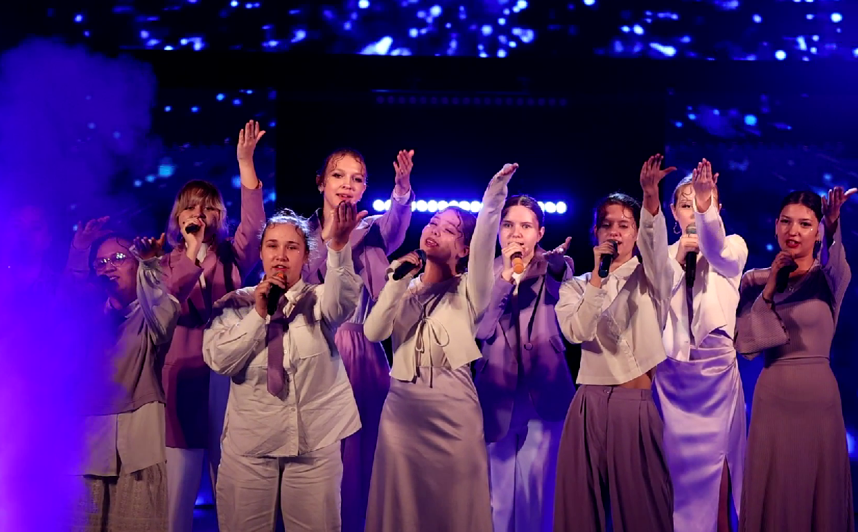 В Новокузнецке прошел фестиваль студенческого творчества «Яркий Я»