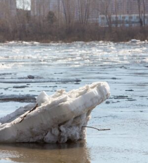На реках Кузбасса в марте начнут пилить лед
