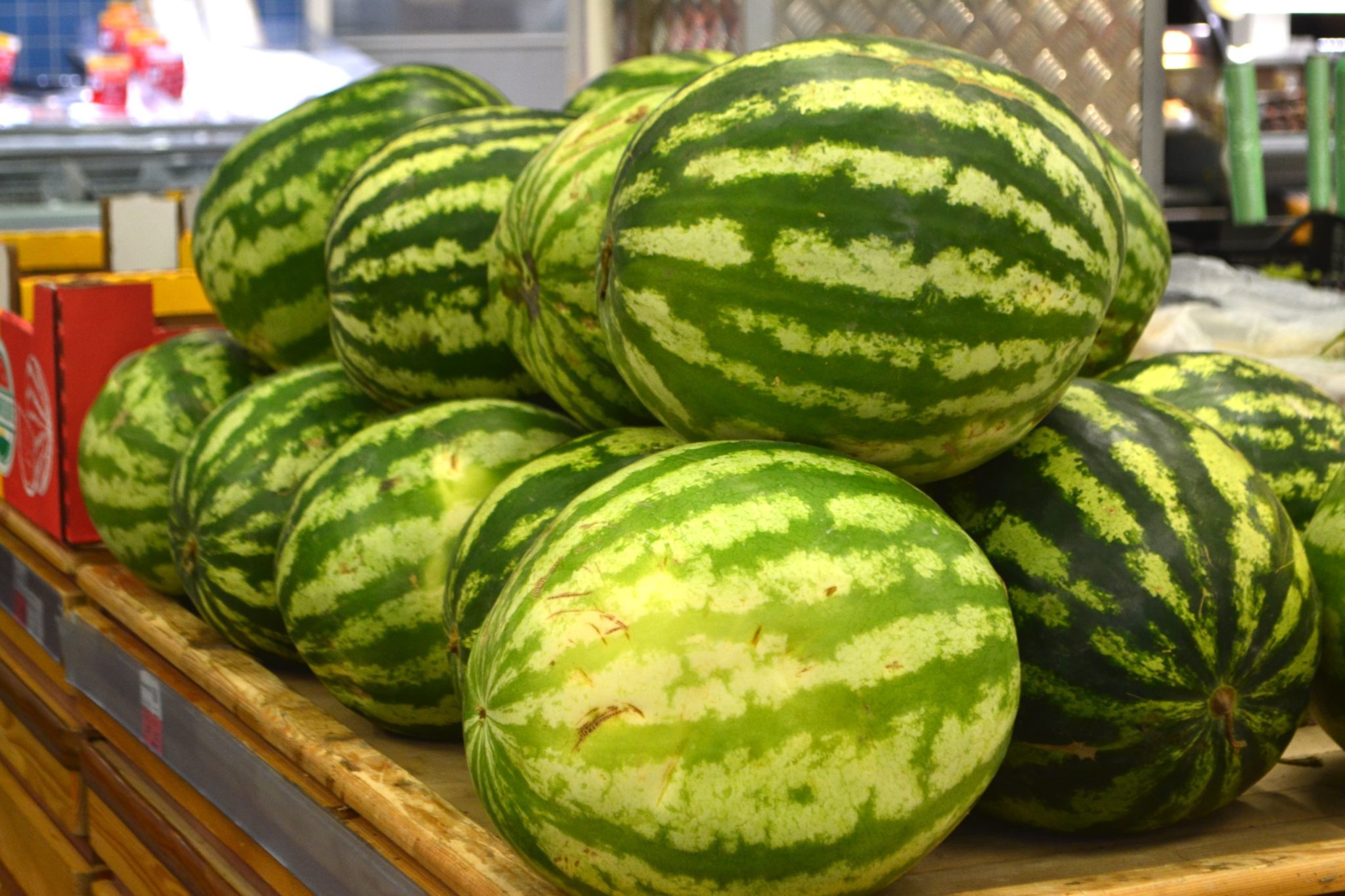 Почти 350  тонн потенциально опасных овощей и арбузов завезли в Кузбасс