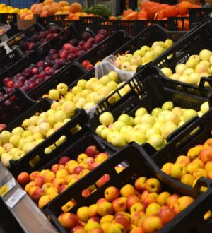 Продукты в январе 2026 года выросли в цене на 2,2%