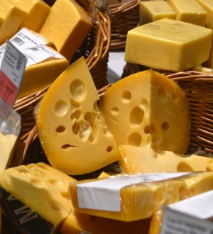 В Кемерове задержали мужчину, укравшего 43 упаковки сыра и сливочное масло