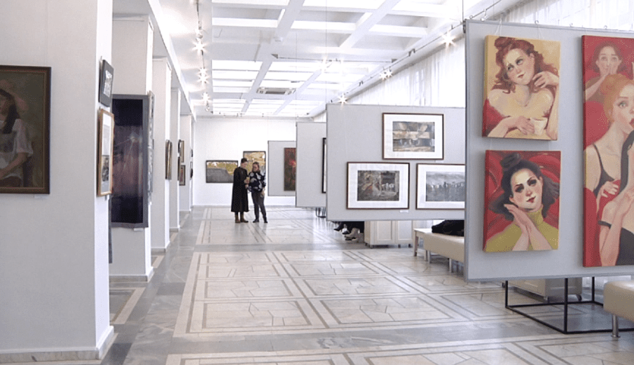 Молодые художники Новокузнецка представили экспозицию «Поколение»