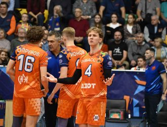 Волейбольный «Кузбасс» сражался, но уступил «Горькому» в 6 туре Суперлиги