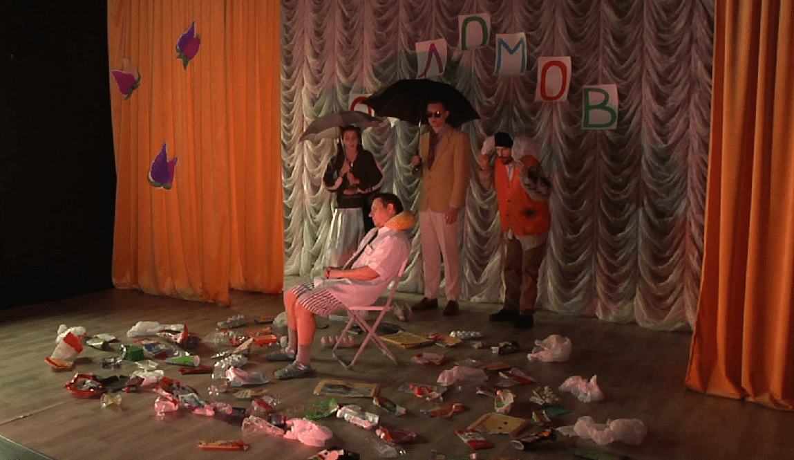 Новокузнецкий драмтеатр представил новую постановку из цикла «Уроки литературы»