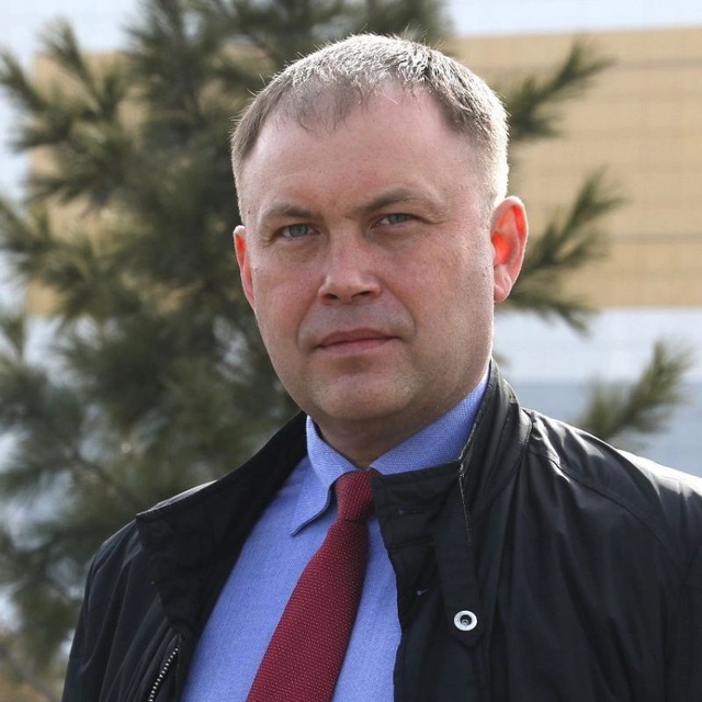 Глава Кузбасса потребовал выдать сиротам ключи от квартир, не дожидаясь его приезда