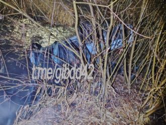 В Кузбассе из-за водителя без прав пострадали две пассажирки