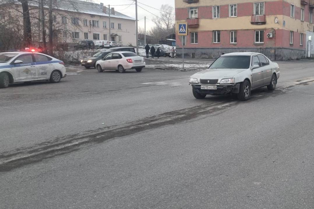 В Прокопьевске женщина на иномарке сбила 10-летнюю школьницу на переходе