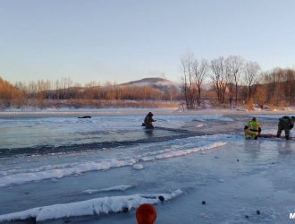 Жительница Междуреченска едва не уплыла на отколовшейся льдине