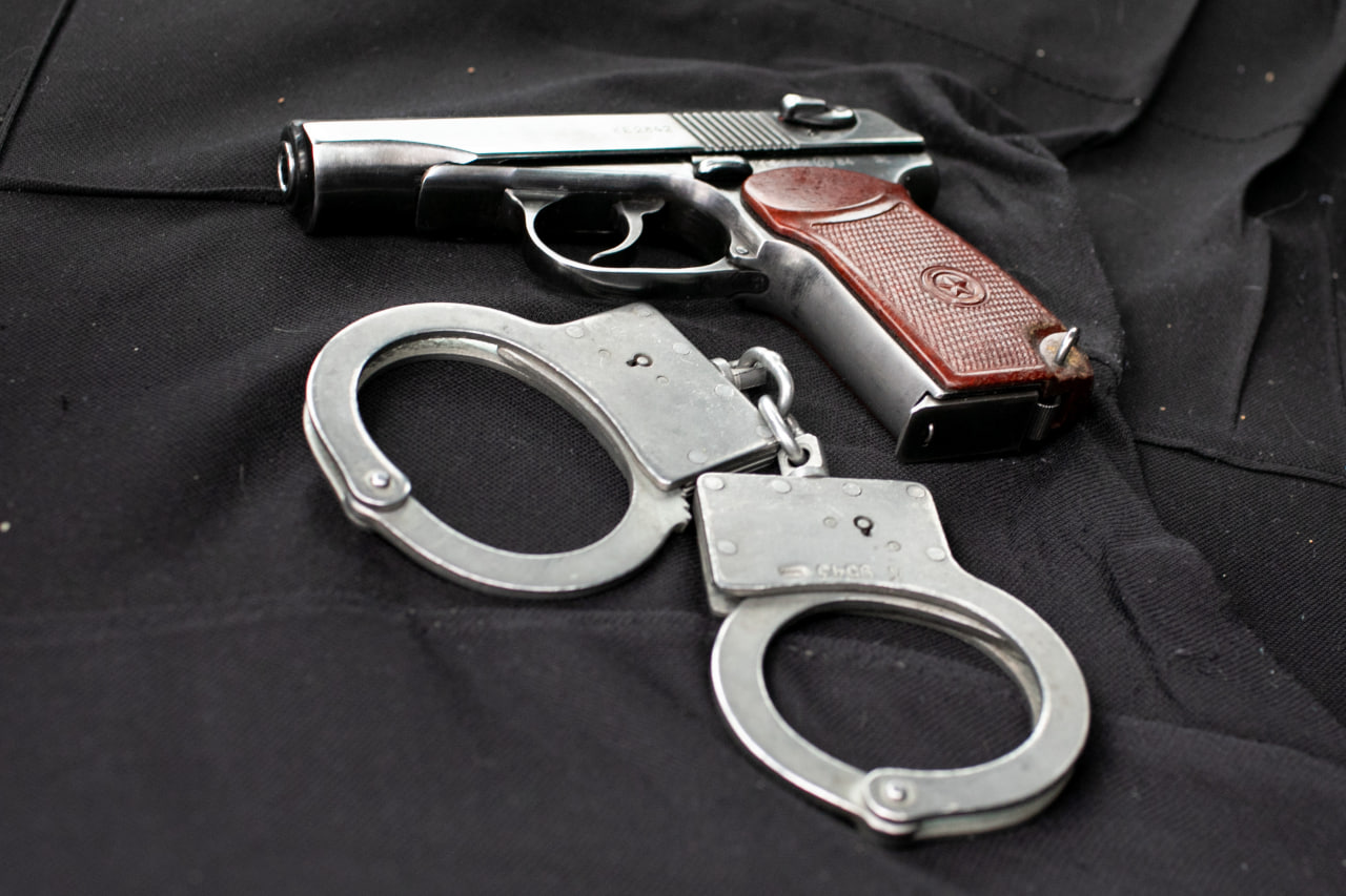 Стрелявший из окон квартиры кемеровчанин получил условный срок